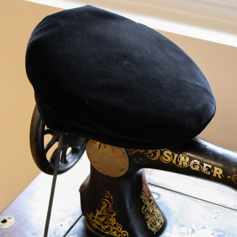 Traditional palatine velvet Camargue cap - Vincent et Mireille