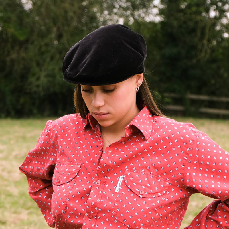 Traditional palatine velvet Camargue cap