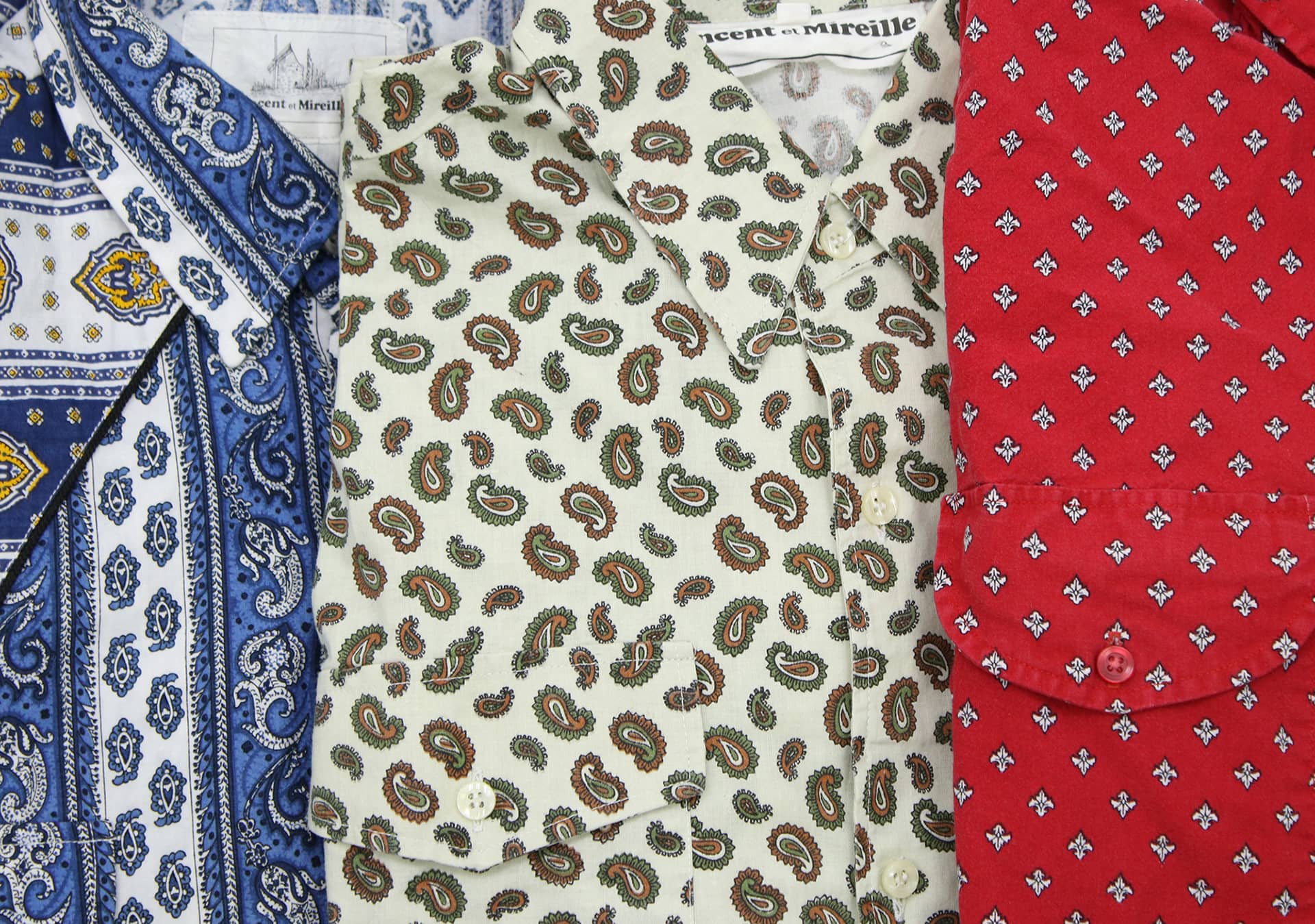 Chemises camarguaises vintage Vincent et Mireille bleu blanc rouge