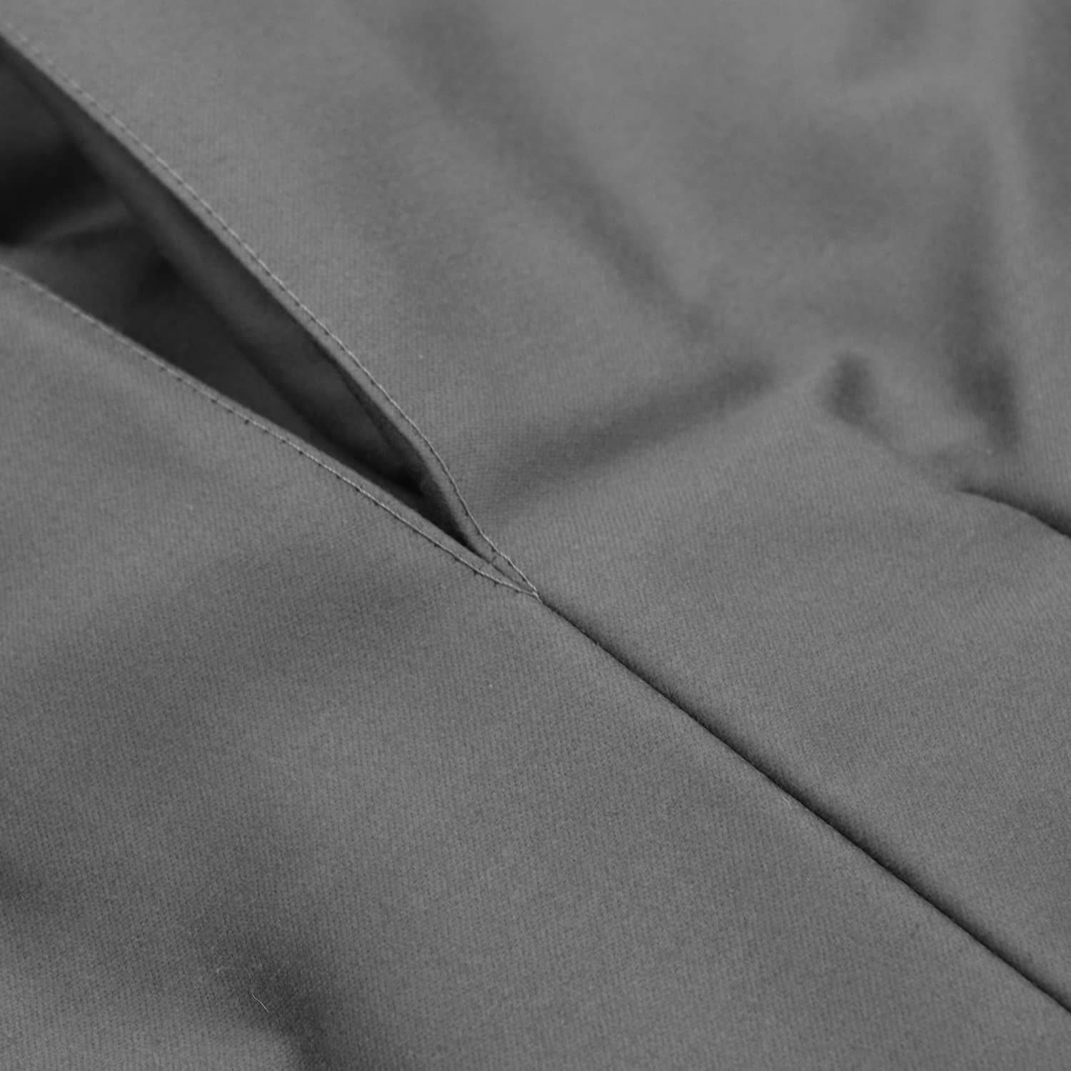 Coutures entrejambe de la jupe culotte grise