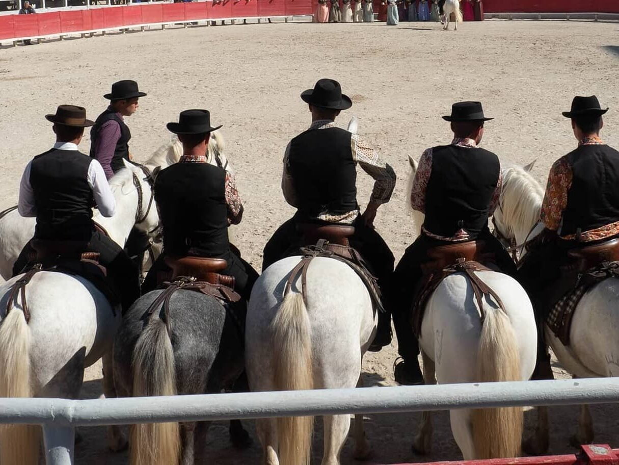 Gilets de gardian lors de la Fête des Gardians à Arles